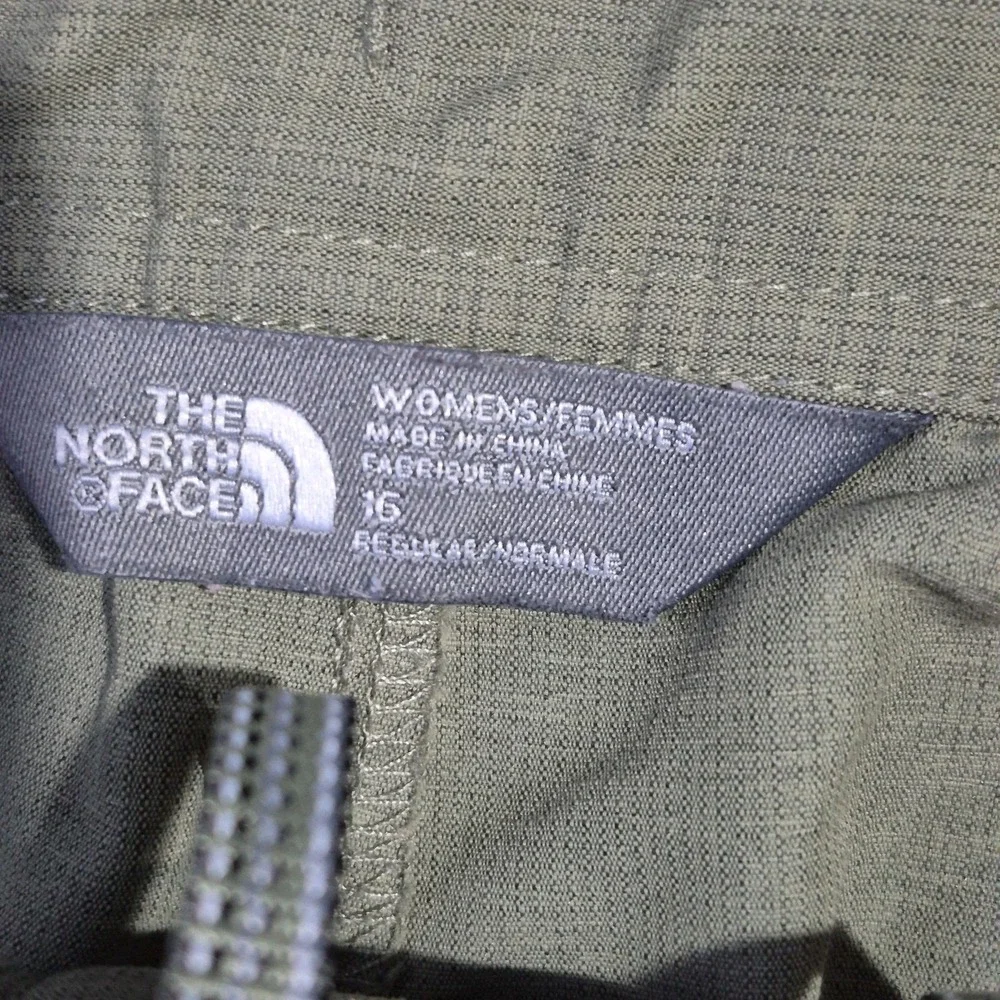 North Face Shorts Womens 16 Green‎ Horizon 2.0 Roll Up Hiking Nylon Lightweight